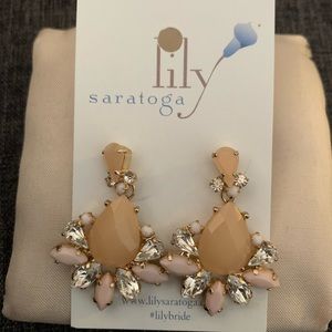 Pink/white crystal drop earrings